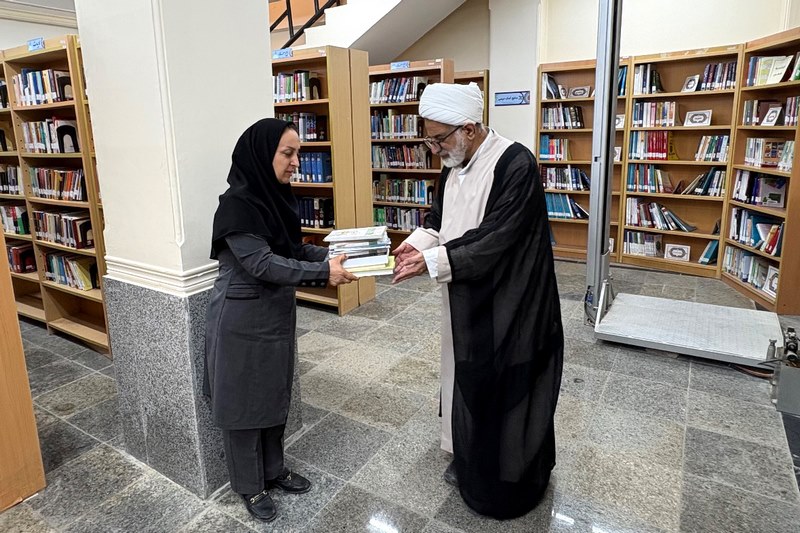 دسترسی به کتابهای مناسب، راهکار گسترش فرهنگ کتابخوانی است