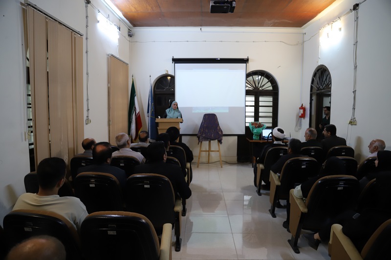 از هفت کتاب نویسنده بوشهری رونمایی شد