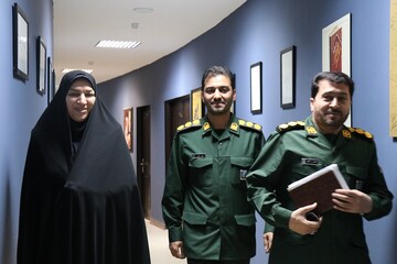 بازدید فرماندهان سپاه حضرت عباس (ع) از کتابخانه مرکزی اردبیل