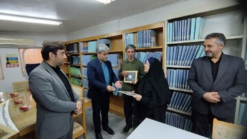 دیدار مدیرکل بهزیستی با سرپرست اداره‌کل کتابخانه های عمومی استان و بازدید از کتابخانه ی آیت الله خامنه ای