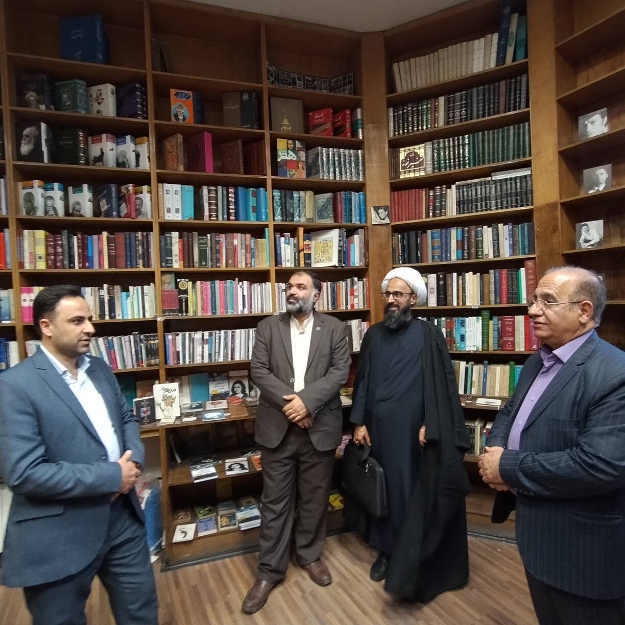 در راستای گسترش عدالت فرهنگی، دو سالن مطالعه عمومی در کرج افتتاح شد