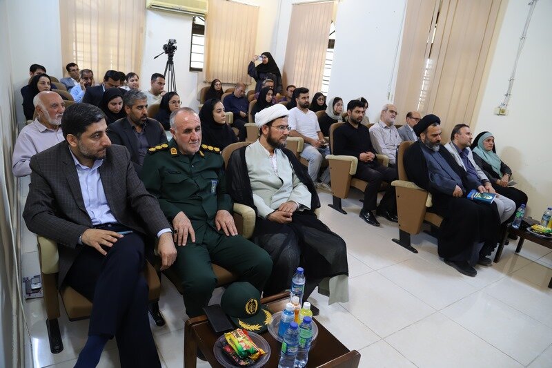 از هفت کتاب نویسنده بوشهری رونمایی شد