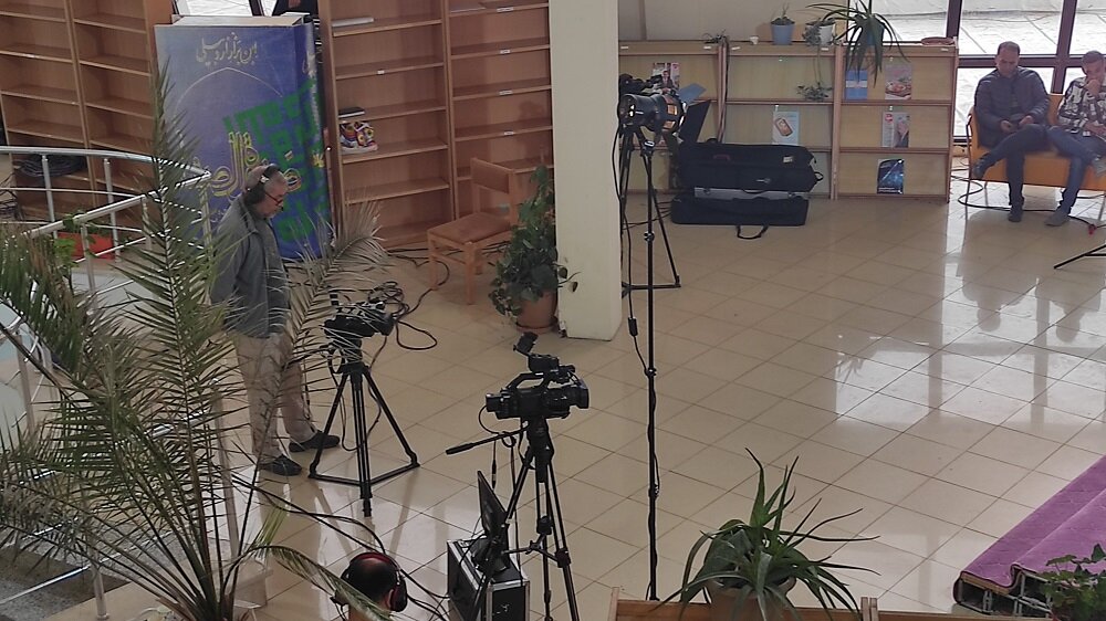 تهیه، تولید و پخش برنامههای صدا و سیمای مرکز اردبیل از کتابخانه مرکزی