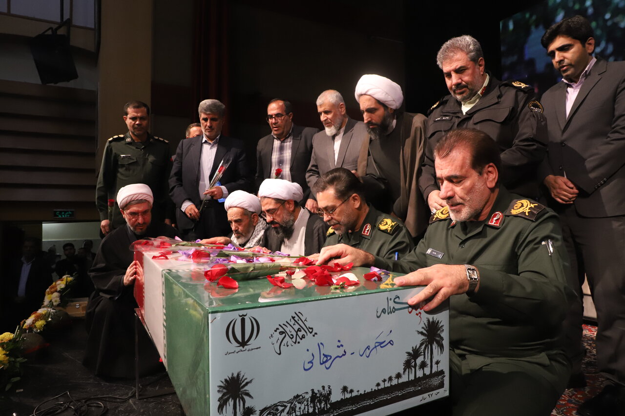 مراسم یادبود شهید سعید قهاری‌سعید و نقد و بررسی کتاب «همسفر آتش و برف» در همدان