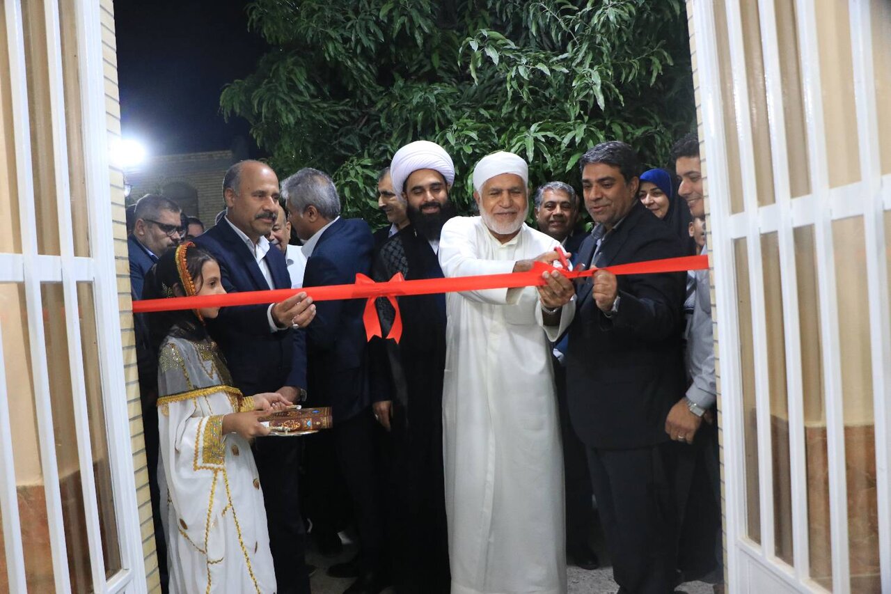 افتتاح کتابخانه عمومی نور گروک در هرمزگان