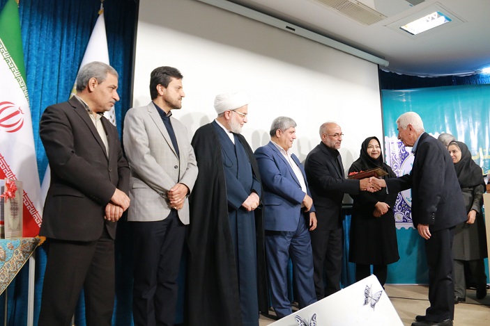 فعالان و مروجان کتابخوانی استان کردستان تجلیل شدند.