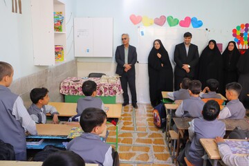 آیین افتتاحیه سومین دوره زنگ کتابخوانی یار مهربان در یزد برگزار شد