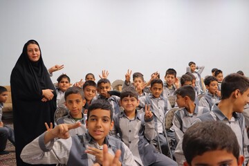 آیین افتتاحیه سومین دوره زنگ کتابخوانی یار مهربان در یزد برگزار شد