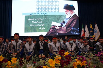 بیست و یکمین پاسداشت ادبیات جهاد و مقاومت در استان مرکزی