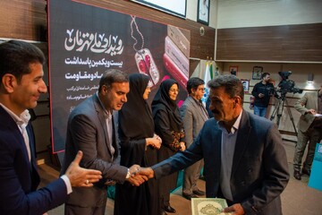 اختتامیه هفته کتاب در بیست‌ویکمین پاسداشت ادبیات جهاد و مقاومت «رویداد ملی قهرمان» در کرمانشاه