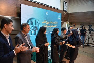 اختتامیه هفته کتاب در بیست‌ویکمین پاسداشت ادبیات جهاد و مقاومت «رویداد ملی قهرمان» در کرمانشاه