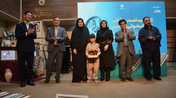 اختتامیه هفته کتاب در بیست‌ویکمین پاسداشت ادبیات جهاد و مقاومت «رویداد ملی قهرمان» در کرمانشاه