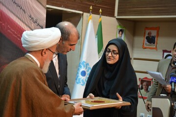 اختتامیه هفته کتاب در بیست‌ویکمین پاسداشت ادبیات جهاد و مقاومت «رویداد ملی قهرمان» در کرمانشاه