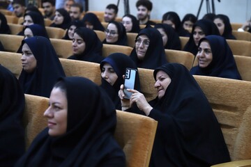 آئین تجلیل از کتابداران و خادمان عرصۀ کتاب و کتابخوانی استان بوشهر