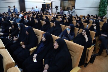 آئین تجلیل از کتابداران و خادمان عرصۀ کتاب و کتابخوانی استان بوشهر