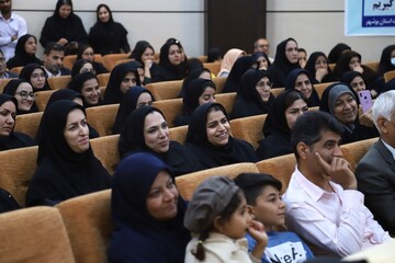 آئین تجلیل از کتابداران و خادمان عرصۀ کتاب و کتابخوانی استان بوشهر