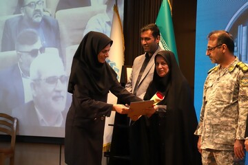 آئین تجلیل از کتابداران و خادمان عرصۀ کتاب و کتابخوانی استان بوشهر