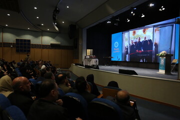 برگزیدگان عرصه کتابخوانی و کتابخانه‌های عمومی استان تهران در سال 1404 معرفی شدند