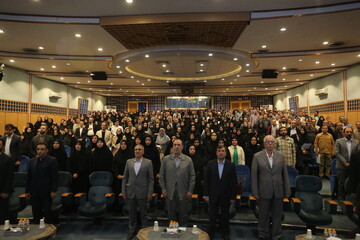 برگزیدگان عرصه کتابخوانی و کتابخانه‌های عمومی استان تهران در سال 1404 معرفی شدند