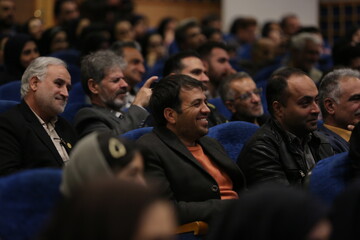 برگزیدگان عرصه کتابخوانی و کتابخانه‌های عمومی استان تهران در سال 1404 معرفی شدند