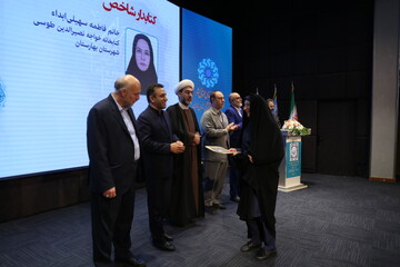 برگزیدگان عرصه کتابخوانی و کتابخانه‌های عمومی استان تهران در سال 1404 معرفی شدند