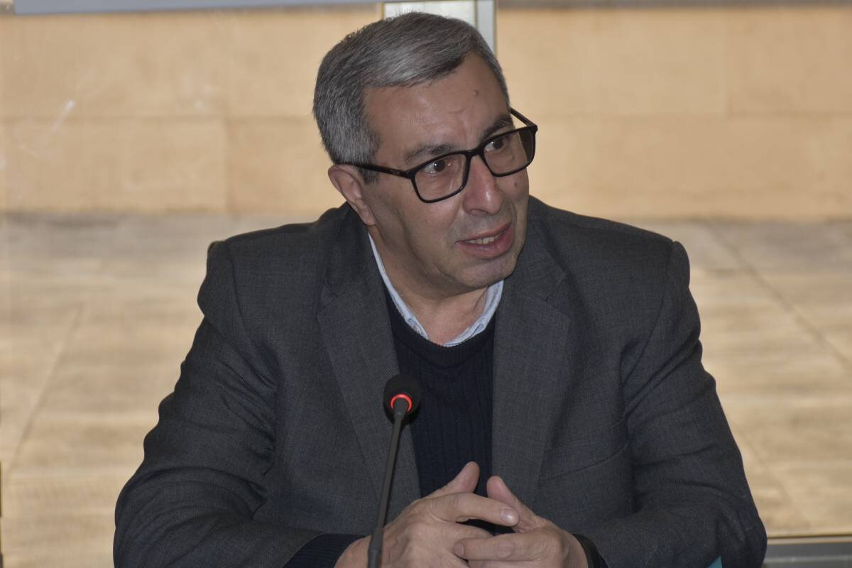 گذر از جهل تا فضیلت دانایی، زیربنای توسعه جوامع و تمدن‌ها است