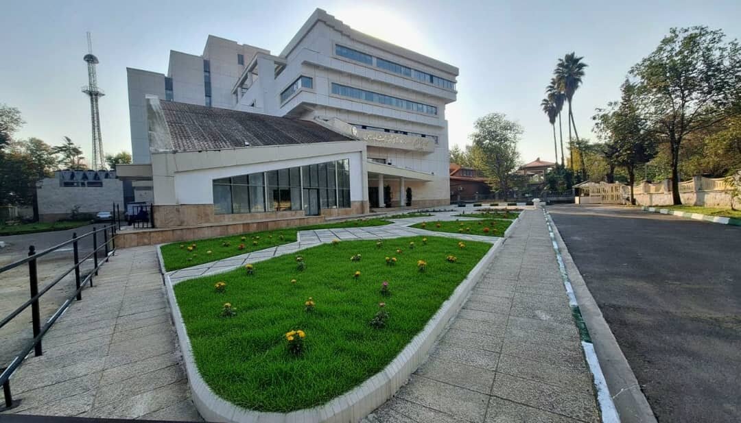 کتابخانه مرکزی رشت پس از ۲۰ سال آماده بهره‌برداری شد