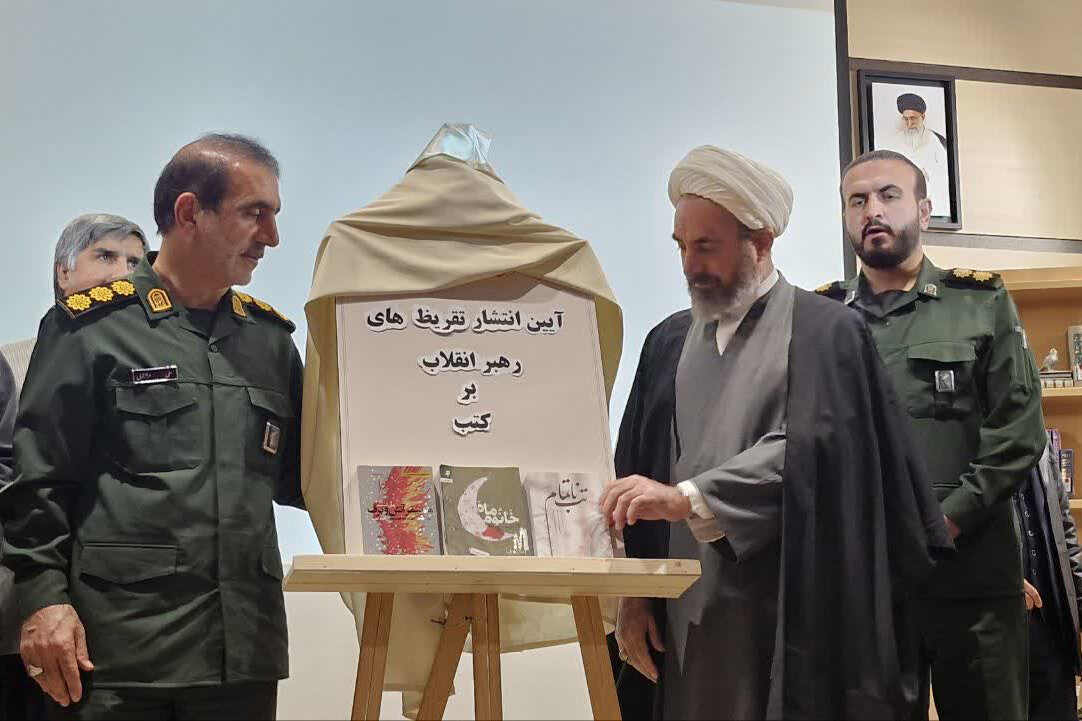 کتابخانهها سنگر مقابله با تهاجم فرهنگی