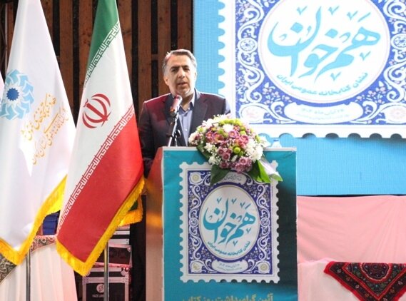 از کتابداران، کتابخوانان، پیشکسوتان و حامیان کتاب و کتابخوانی در کرمان تجلیل شد