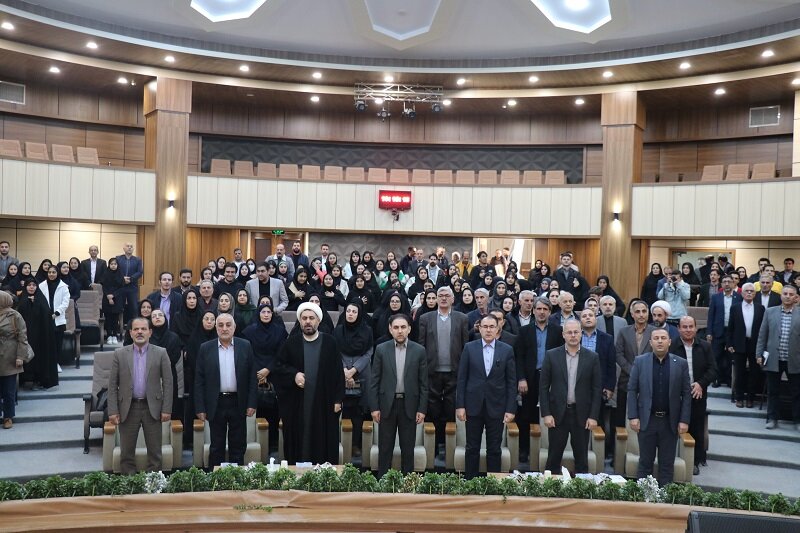 آیین تجلیل از فعالان عرصه کتاب و کتابخوانی در اردبیل برگزار شد