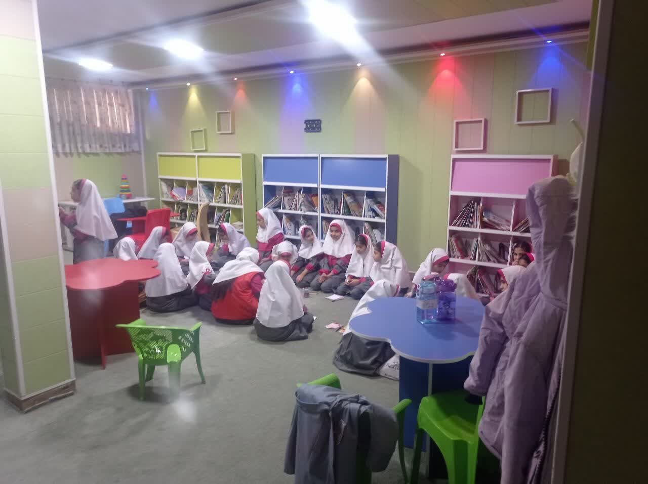 برنامه‌های متنوع کتابخانه‌های عمومی استان مرکزی در هفته کتاب