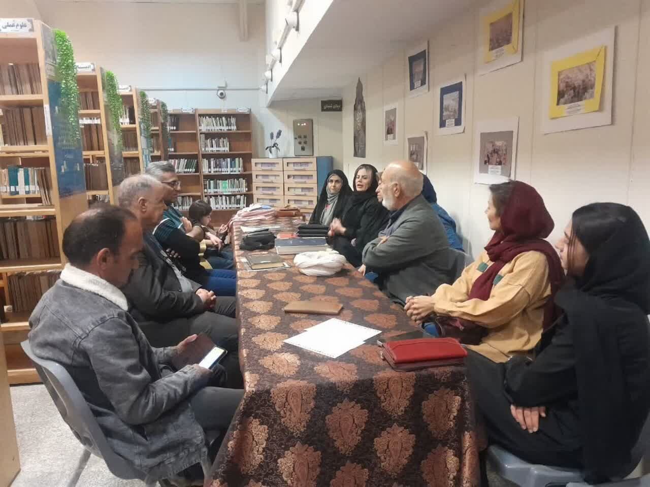 برنامه‌های متنوع کتابخانه‌های عمومی استان مرکزی در هفته کتاب