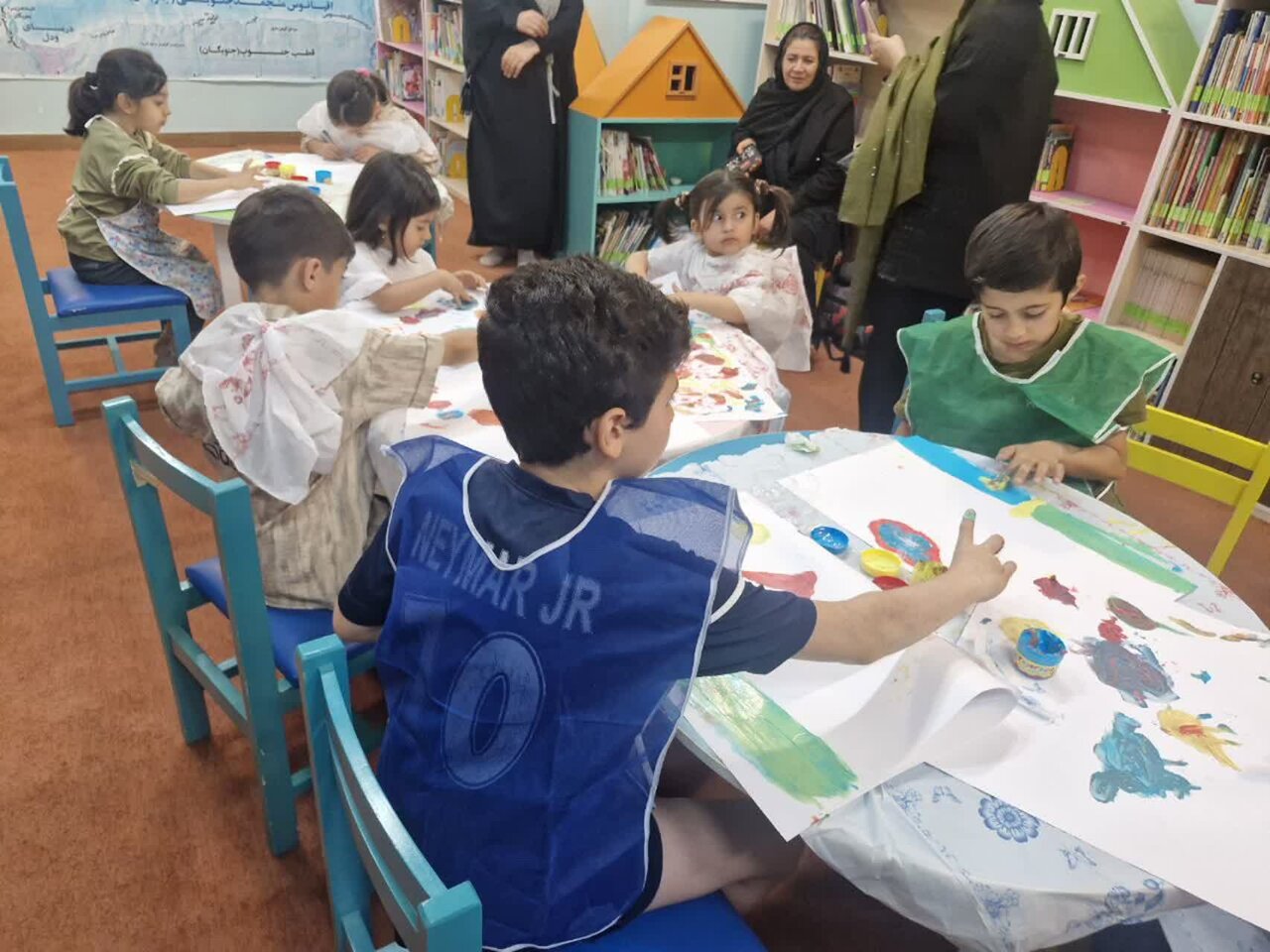 برنامه‌های متنوع کتابخانه‌های عمومی استان مرکزی در هفته کتاب