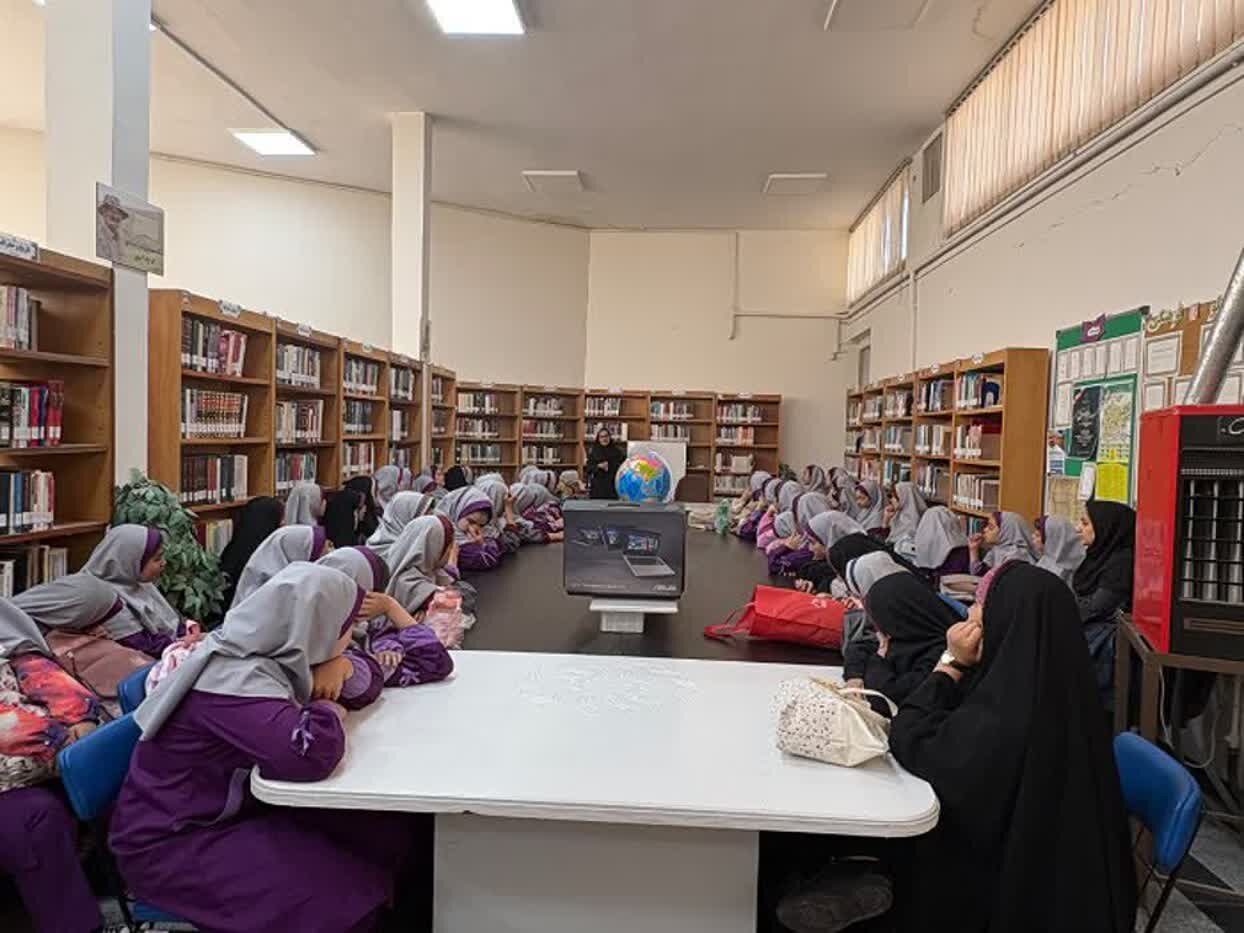 هفته کتاب؛ بهار کتابخوانی کتابخانههای عمومی استان مرکزی