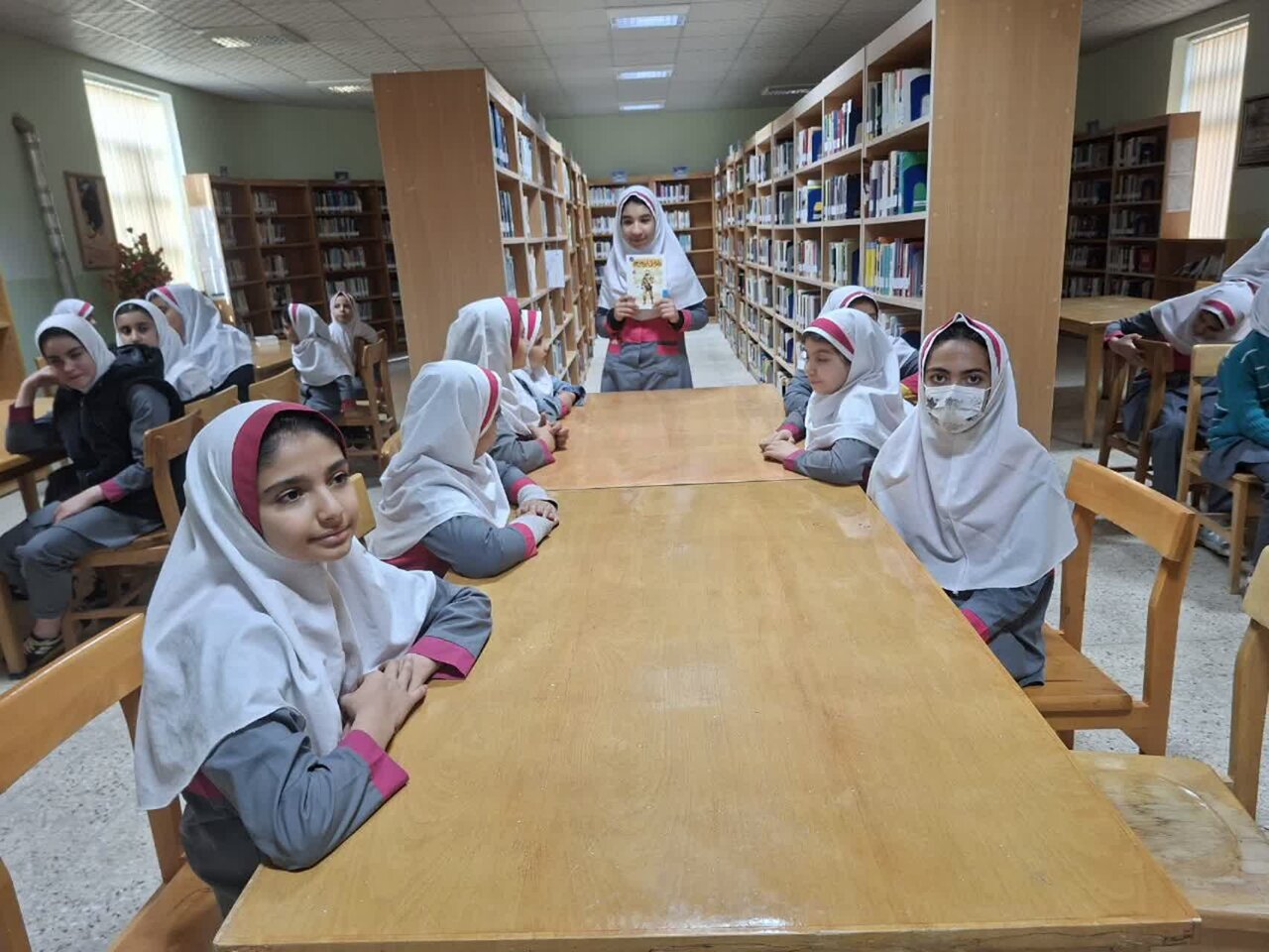 هفته کتاب؛ بهار کتابخوانی کتابخانههای عمومی استان مرکزی