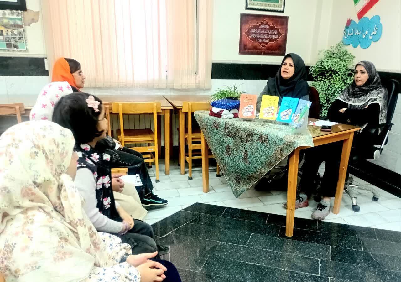 کتابخانههای عمومی استان مرکزی؛ پایگاه دانایی و خلاقیت در هفته کتاب