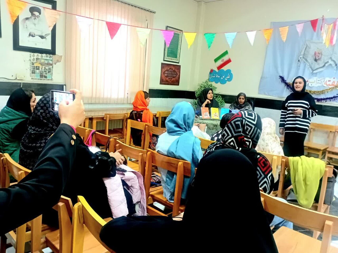 کتابخانه‌های عمومی استان مرکزی؛ پایگاه دانایی و خلاقیت در هفته کتاب