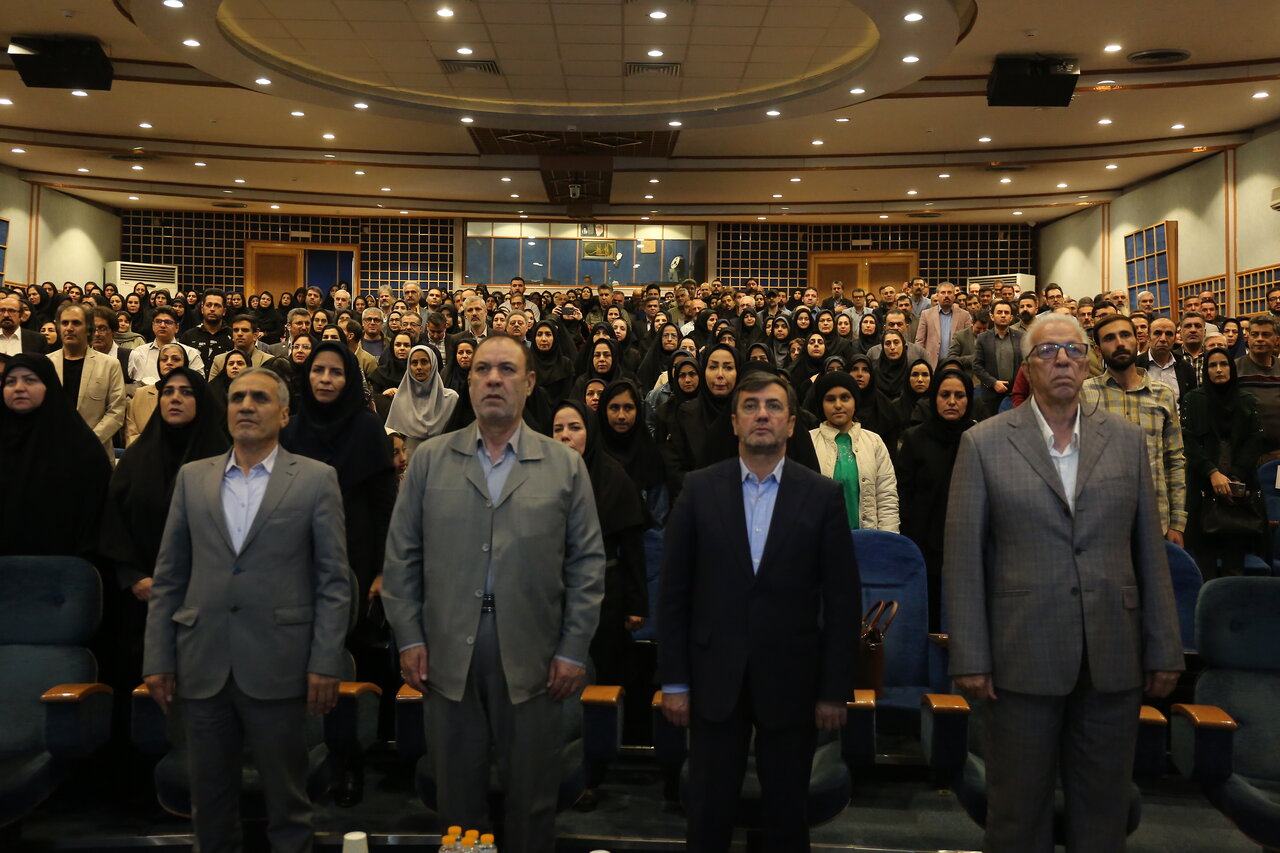 تلاش‌های کتابداران در حوزه‌های مختلف ارزش‌آفرین و ثروت‌های بی‌قیمتی به جامعه هدیه می‌کند