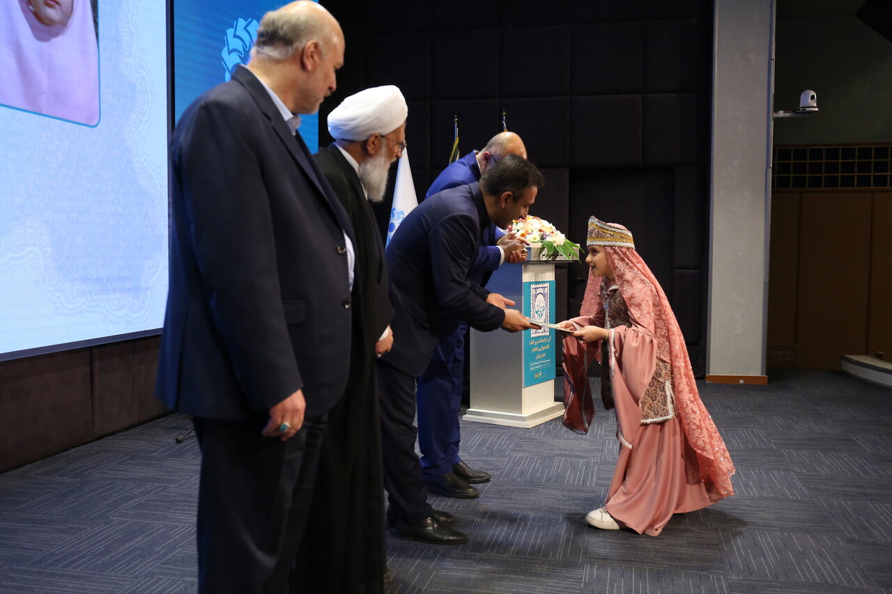 تلاش‌های کتابداران در حوزه‌های مختلف ارزش‌آفرین و ثروت‌های بی‌قیمتی به جامعه هدیه می‌کند