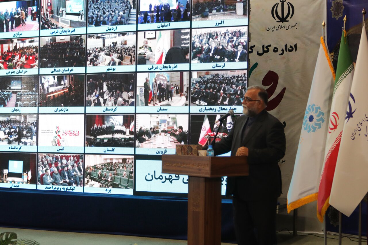 رویداد ملی «قهرمان؛ پاسداشت ادبیات جهاد و مقاومت» در لرستان و همزمان در شصت نقطه کشور برگزار شد