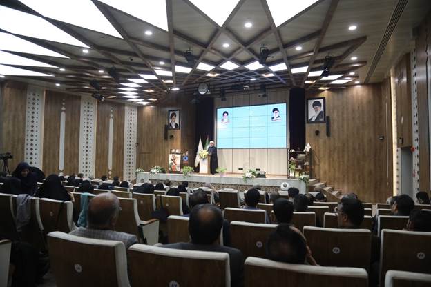 سرپرست اداره کل کتابخانه‌های عمومی خراسان رضوی: کتابداران، سرمایه فکری و  فرهنگی جامعه‌اند