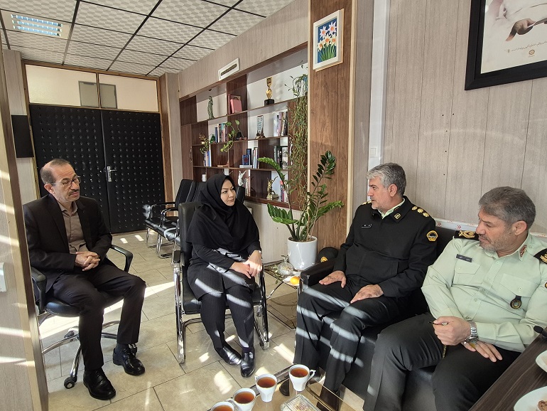 امضای تفاهم‌نامه همکاری بین «اداره کل کتابخانه‌های عمومی» و «نیروی انتظامی» استان کردستان