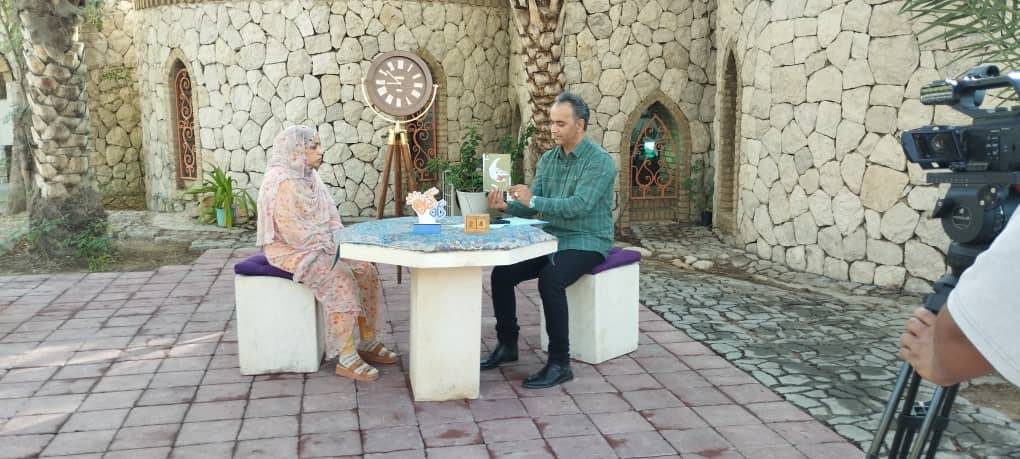 مدیرکل و کتابداران هرمزگان در برنامه‌های مختلف رسانه‌ای از اهمیت کتاب گفتند