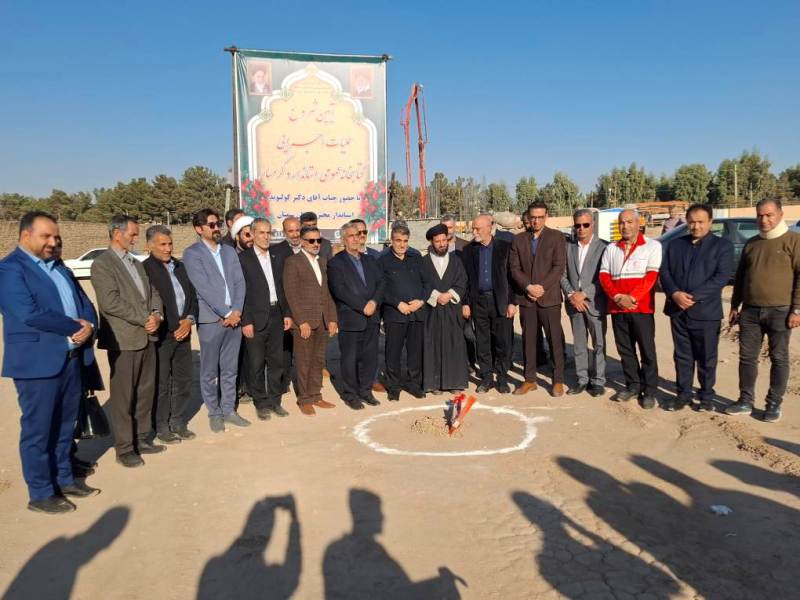 آیین کلنگ زنی اولین کتابخانه استاندارد شهر گرمسار برگزار شد