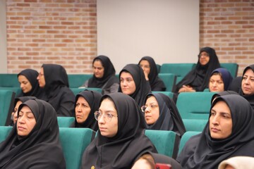 آیین گرامیداشت روزکتاب،کتابخوانی و کتابدار در یزد همراه با آئین رونمایی از تقریظ مقام معظم رهبری بر سه کتاب