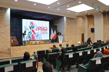 آیین گرامیداشت روزکتاب،کتابخوانی و کتابدار در یزد همراه با آئین رونمایی از تقریظ مقام معظم رهبری بر سه کتاب