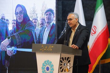 آیین گرامیداشت روزکتاب،کتابخوانی و کتابدار در یزد همراه با آئین رونمایی از تقریظ مقام معظم رهبری بر سه کتاب