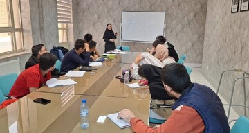 گروه های خاص مرکزی