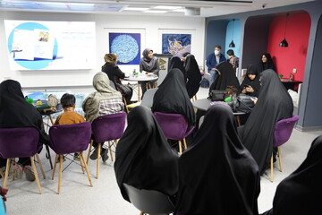 آیین نقد و بررسی کتاب «دویدن تا آرزوی سوم» در اراک