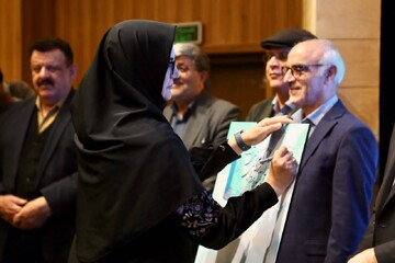 آیین بهره‌برداری از کتابخانه مرکزی رشت